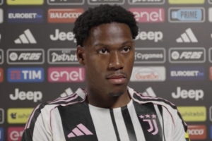 体育分析-专家：尤文签下戴维是一笔出色的引援，他和穆阿尼能搭档得很好