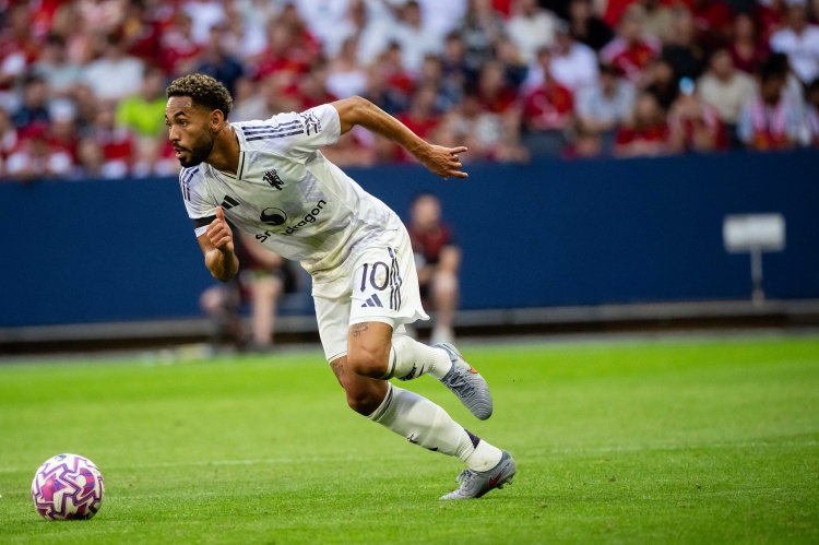 伟德体育-队友评价库尼亚：作为对手与队友感受截然不同；他完美契合曼联需求